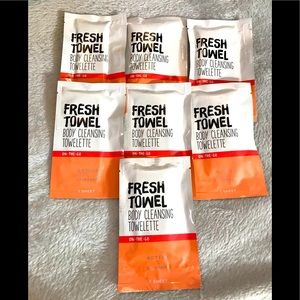 Bath and Body body wipe towelettes.